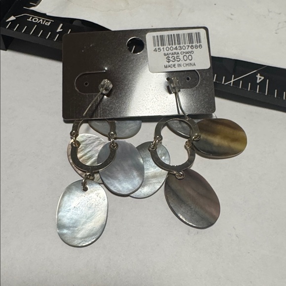 Chico's Iridescent Brown-Gold Drop Shell Earrings. (BR777/4) - Picture 4 of 4